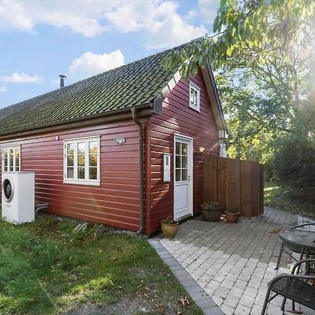 8514-grenaa-sortebaervej-16 * Grenå