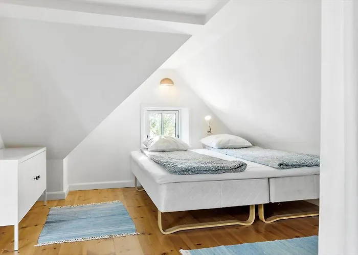 8514-grenaa-sortebaervej-16 * Grenå